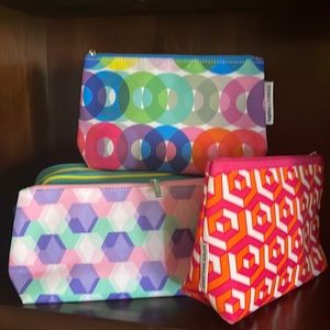 NWOT Clinique make up bag collection (4)